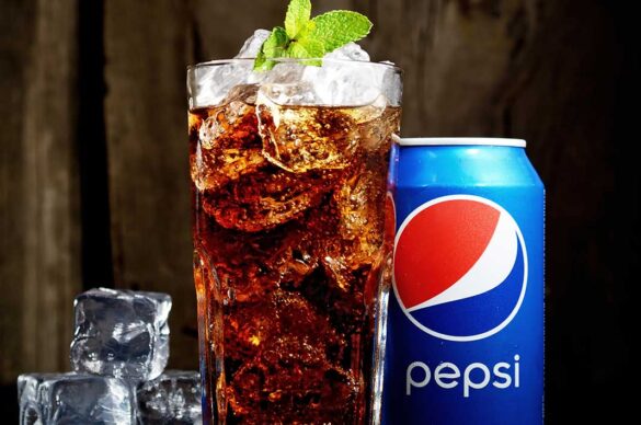 Pepsi In A Glass Filled With Ice And Pepsi Can I Itmunch