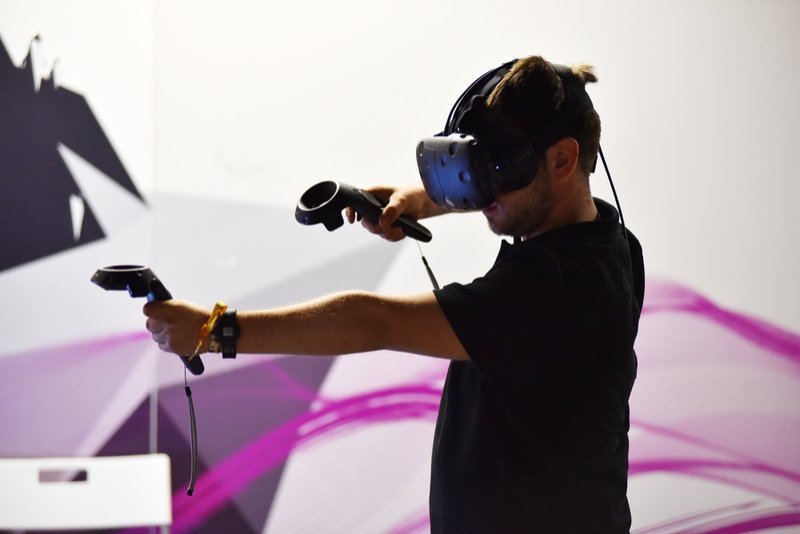 According to the latest startup news, HTC's Vive X has invested in Brain Control Company