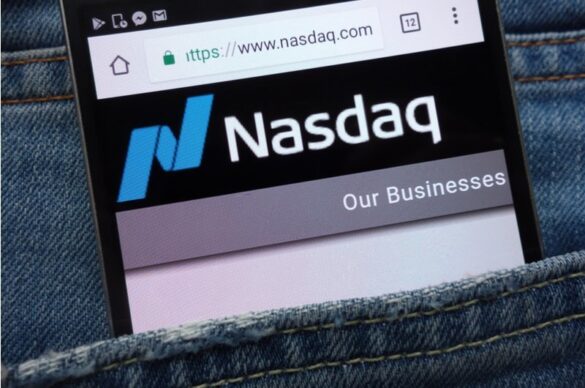 Nasdaq Tech Website On Mobile I Itmunch