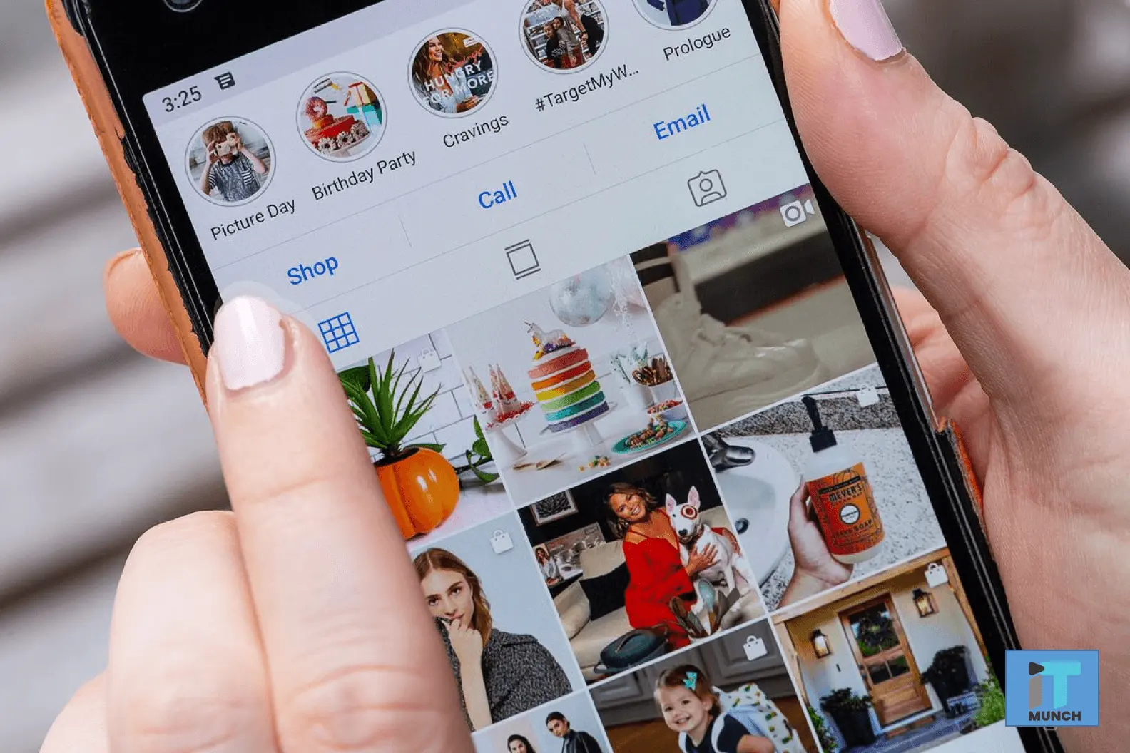 A Girl Using Instagram On Mobile I Itmunch
