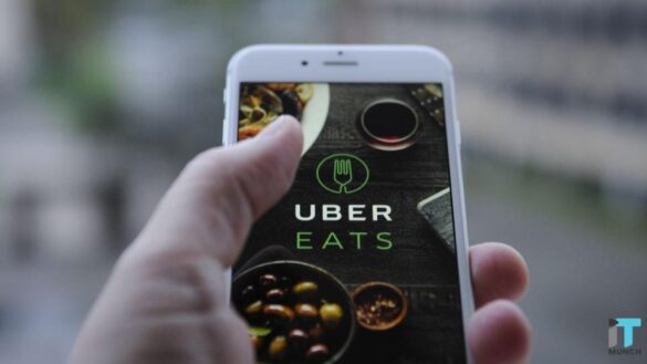 Uber Eats In Phone | Itmunch