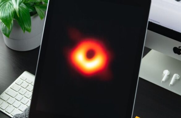 Black Hole Image On Ipad