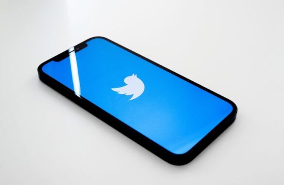 Twitter Application On Mobile Phone