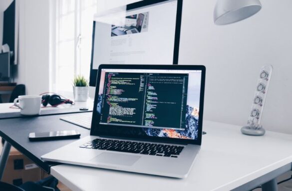 Development Of Web 3.0 Application On A Laptop