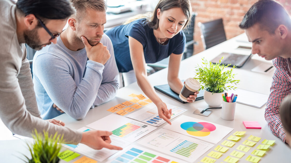 Boost Your Business Growth: Harness the Power of B2B Content Syndication with iTMunch