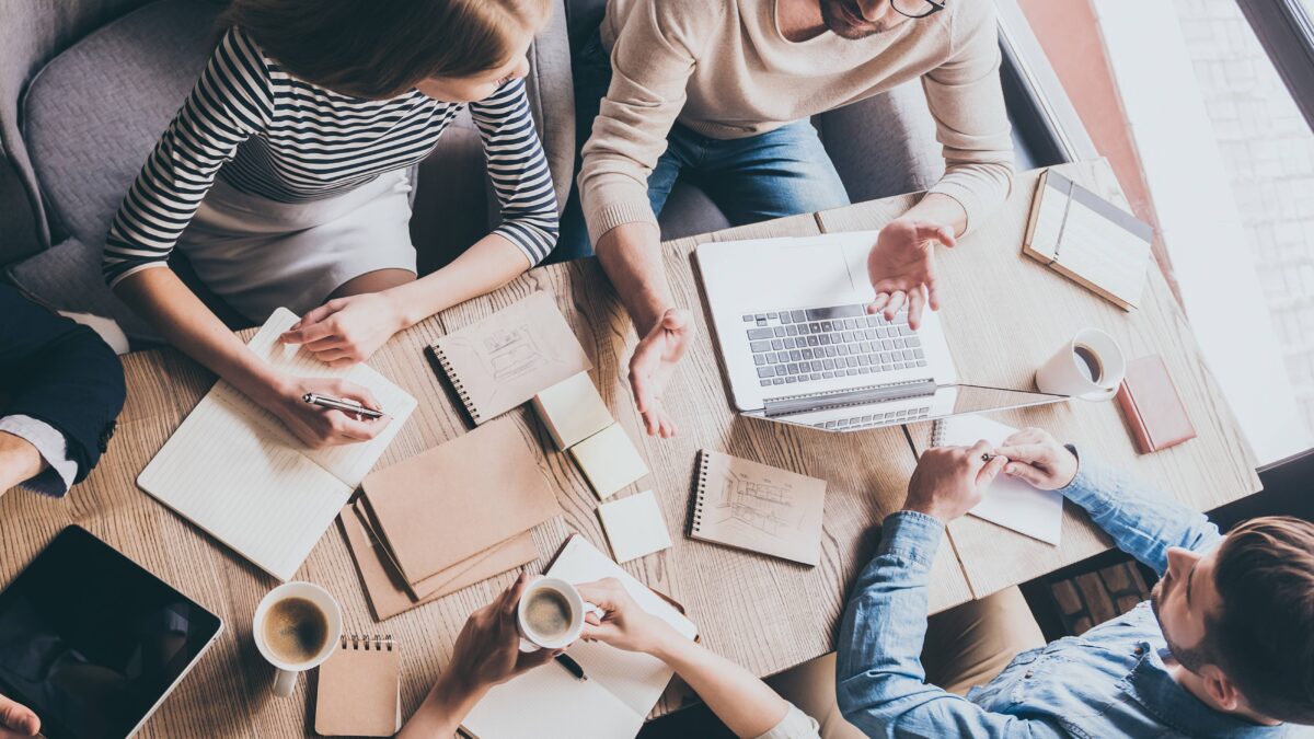 Achieve Targeted Outreach: Precision B2B Content Syndication Services from iTMunch