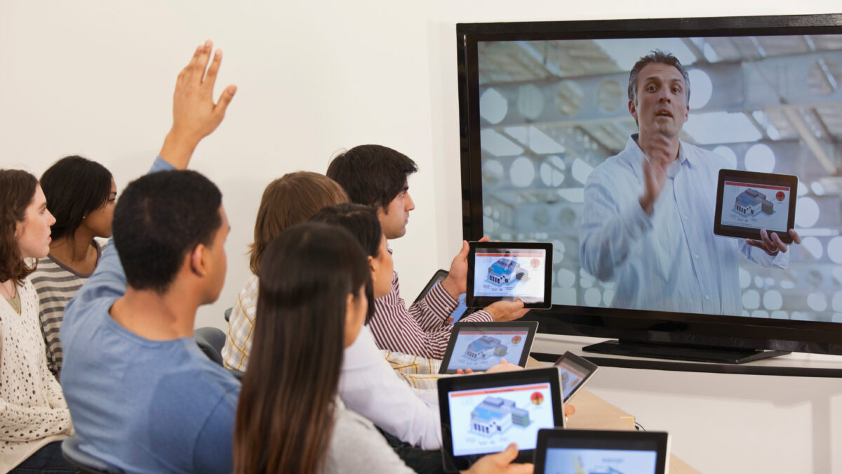 The Future of Digital Education: Beyond the Classroom Walls