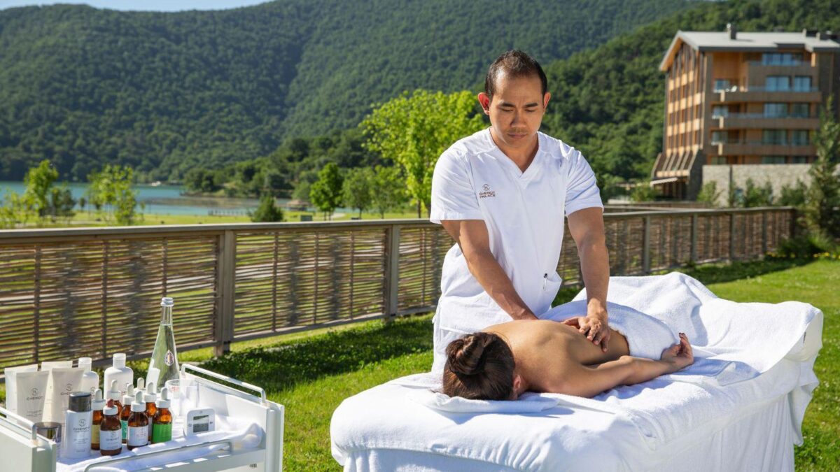 Spa and Wellness: Personalizing Client Experiences with AI