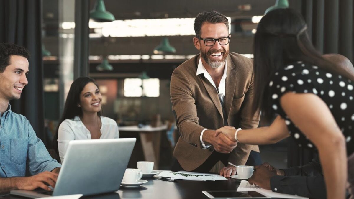 Enhancing B2B Partnerships: AI-Driven Collaboration Tools