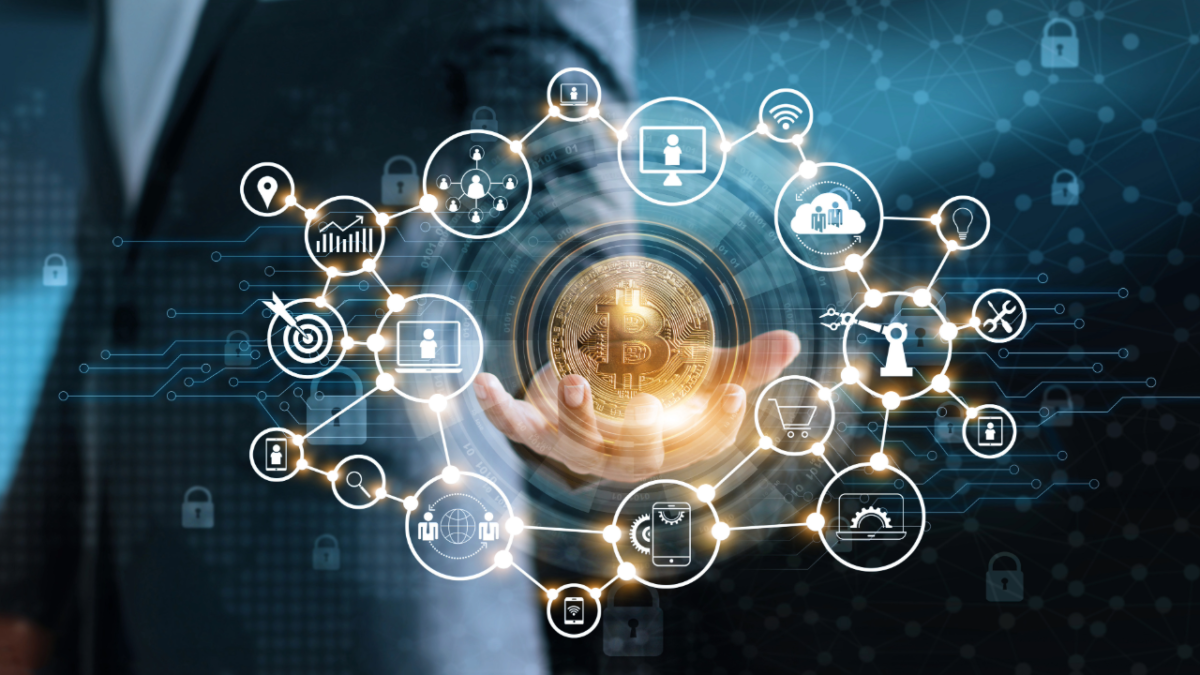 How Blockchain is Transforming Banking & Finance in 2025