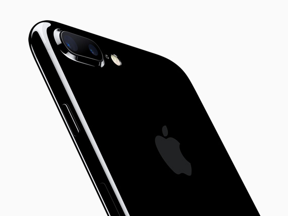 How Apple Revolutionized The Iphone 7 And 7 Plus 2 Image 38